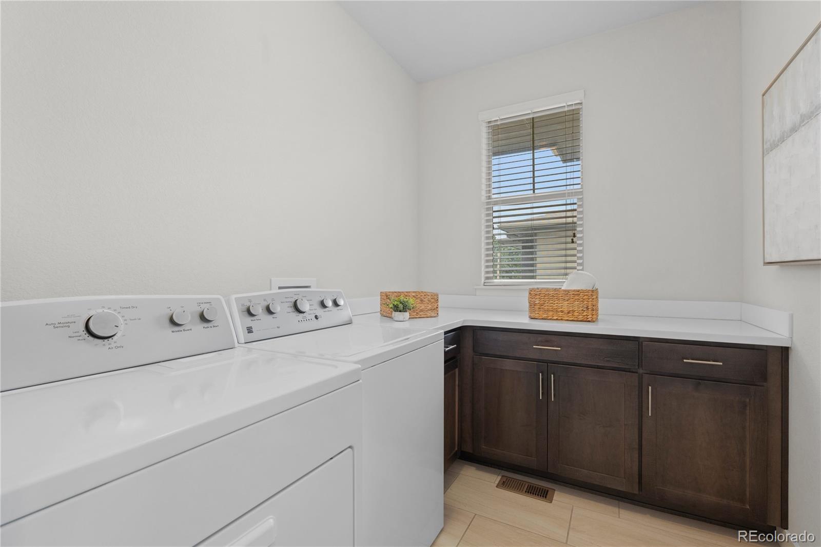 MLS Image #20 for 188 s locust street,denver, Colorado