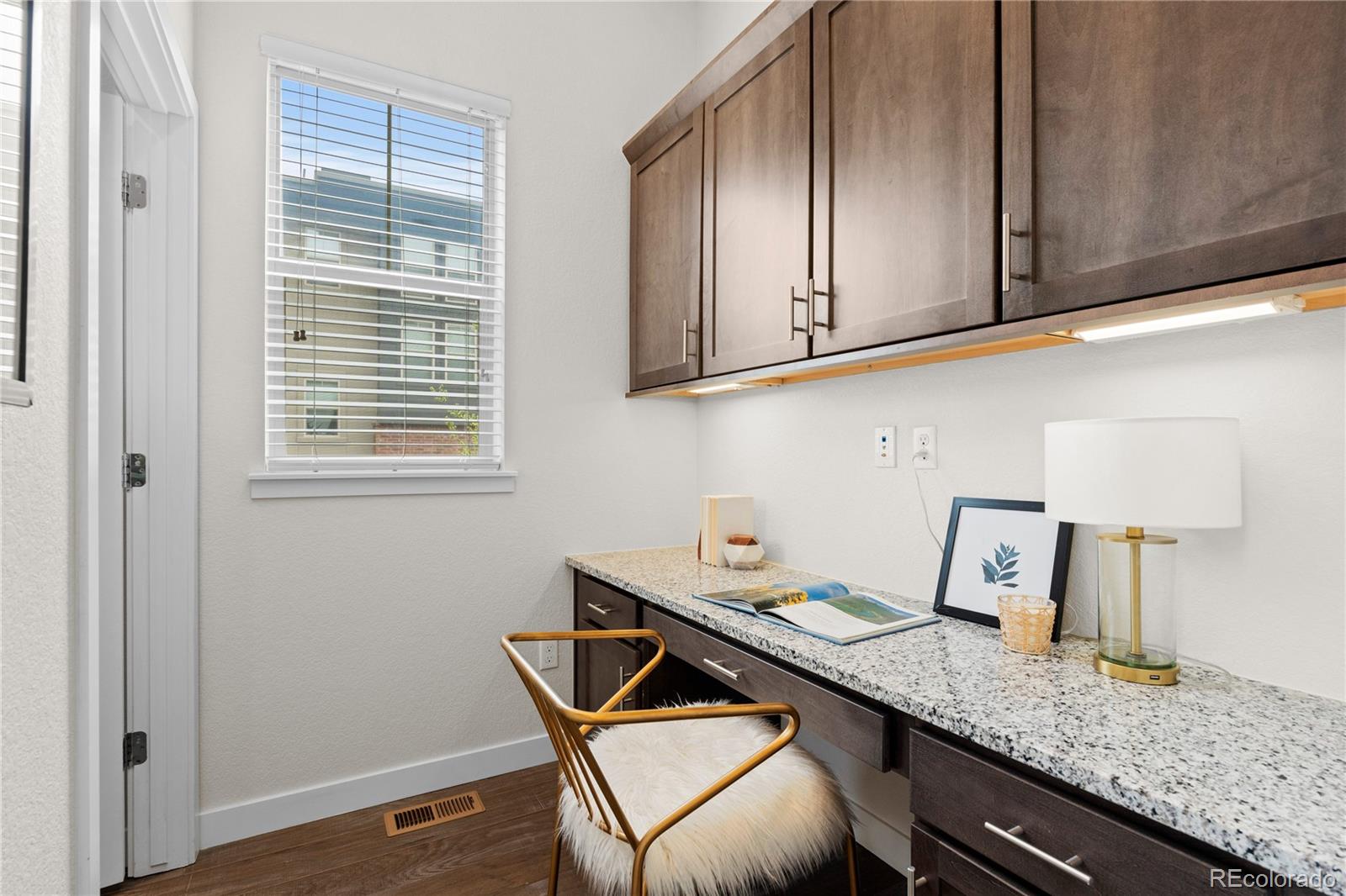 MLS Image #7 for 188 s locust street,denver, Colorado