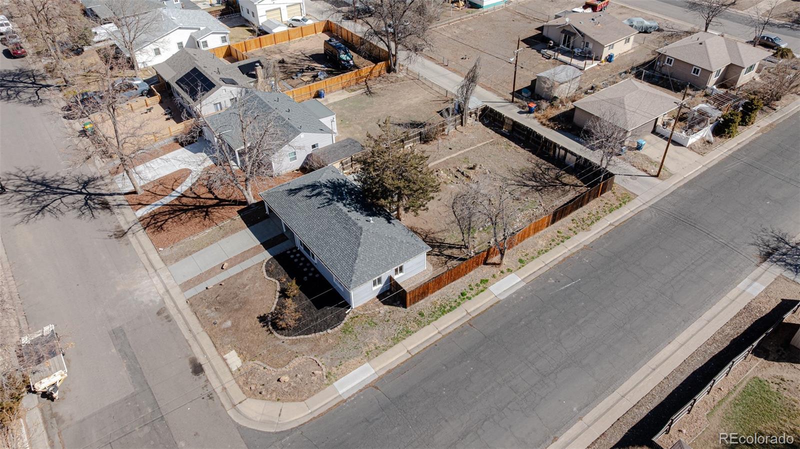 MLS Image #12 for 802  geneva street,aurora, Colorado