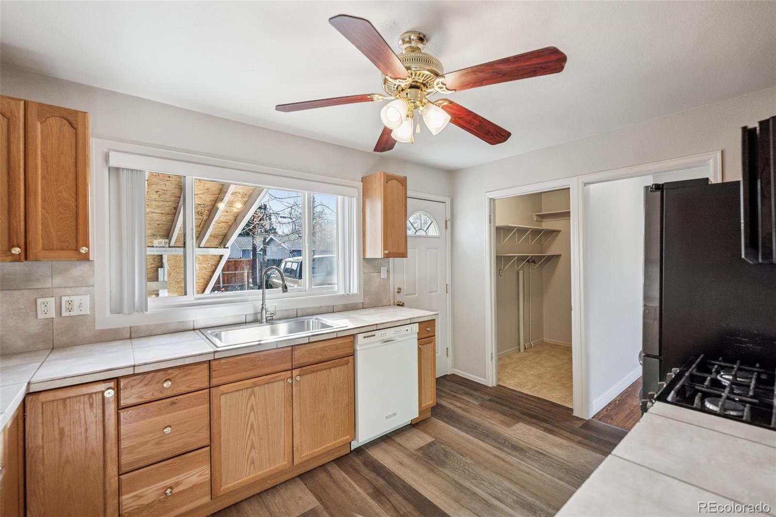 MLS Image #14 for 3203  jon street,colorado springs, Colorado