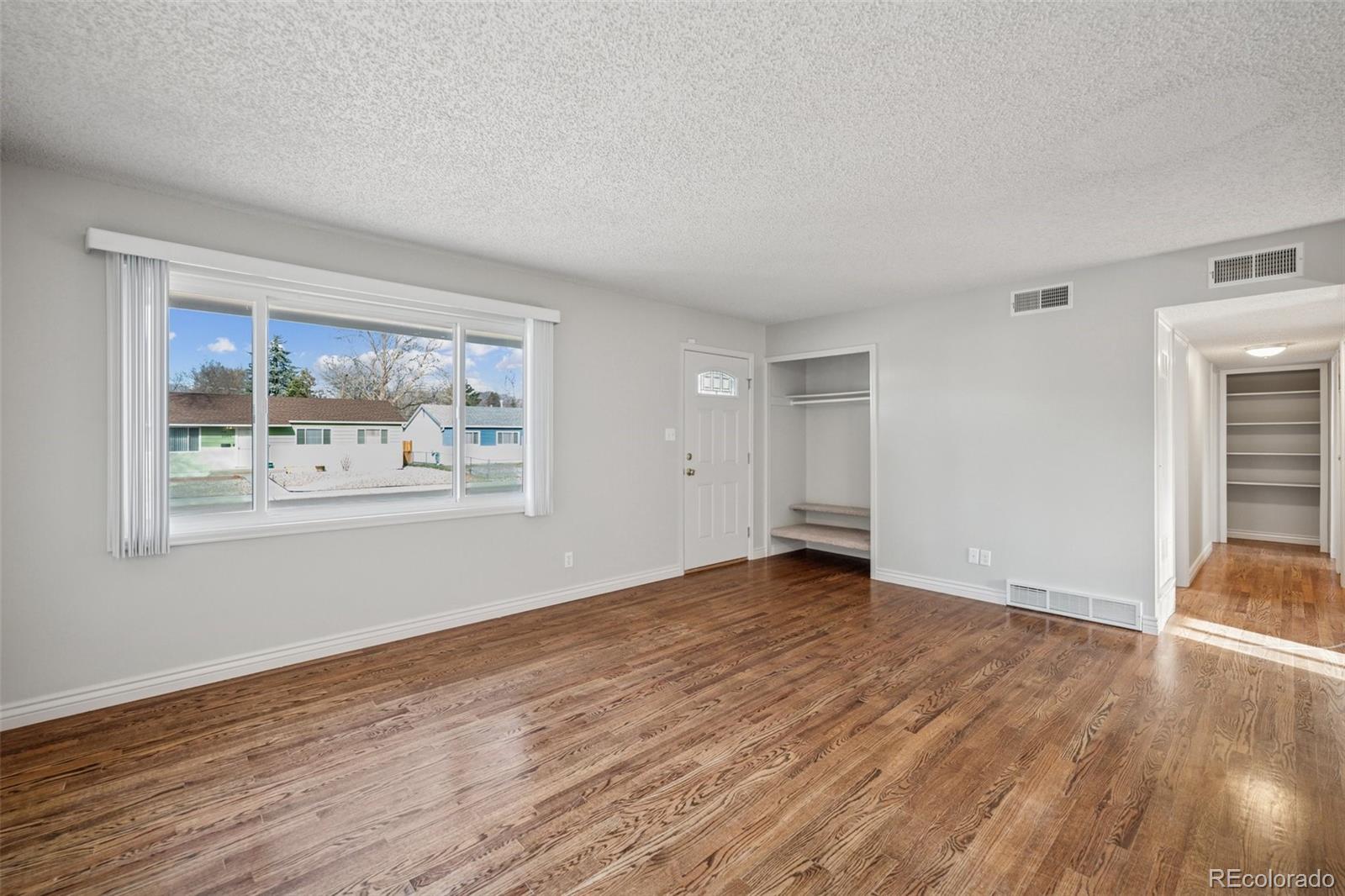 MLS Image #3 for 3203  jon street,colorado springs, Colorado