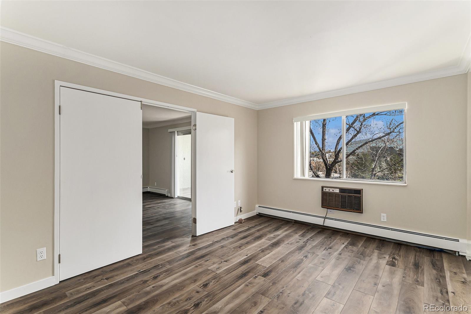 MLS Image #15 for 3460 s poplar street,denver, Colorado