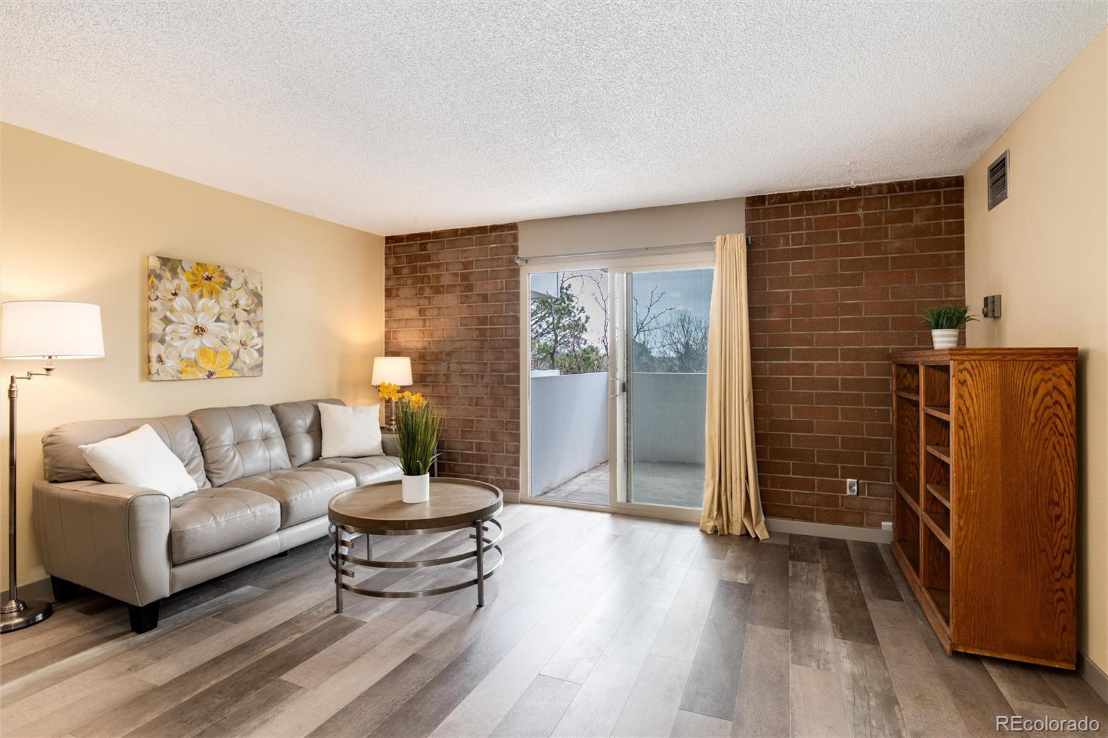 MLS Image #13 for 2880 s locust street 505n,denver, Colorado
