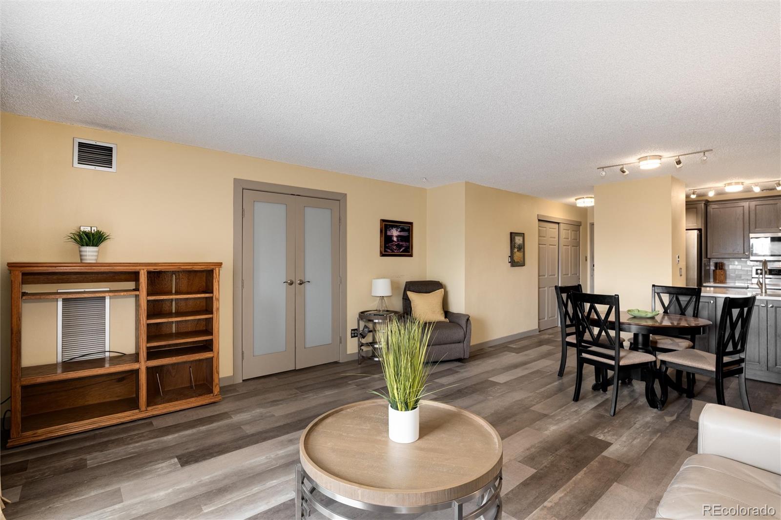 MLS Image #14 for 2880 s locust street 505n,denver, Colorado