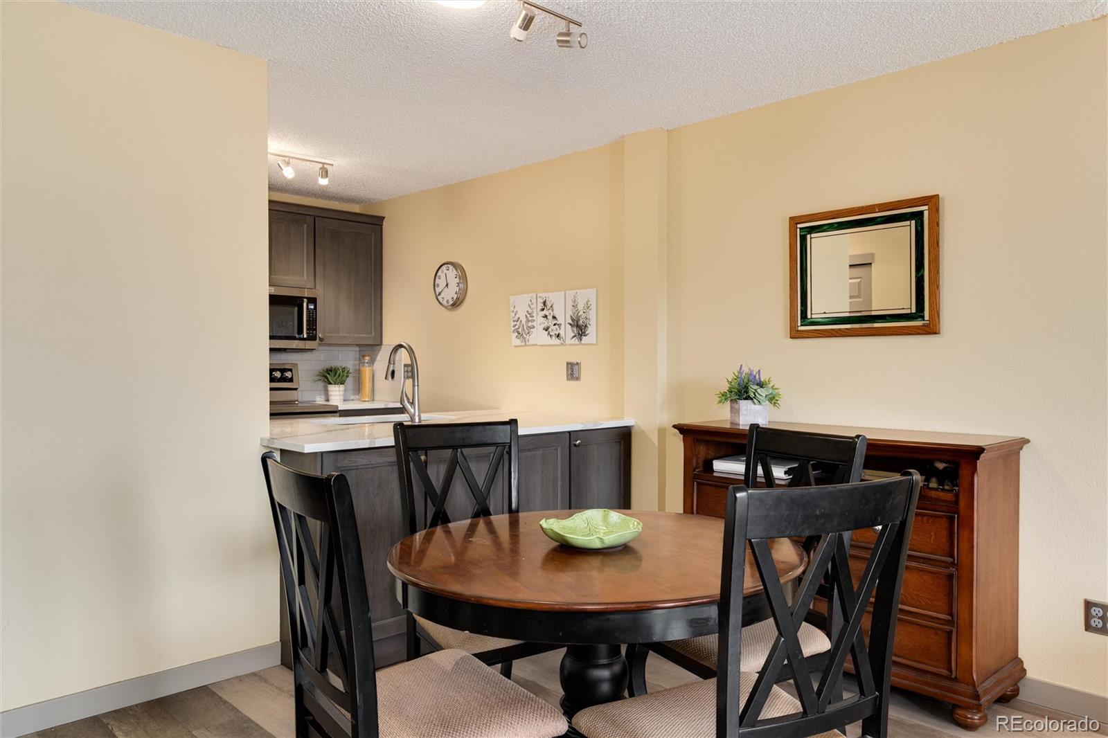 MLS Image #17 for 2880 s locust street 505n,denver, Colorado