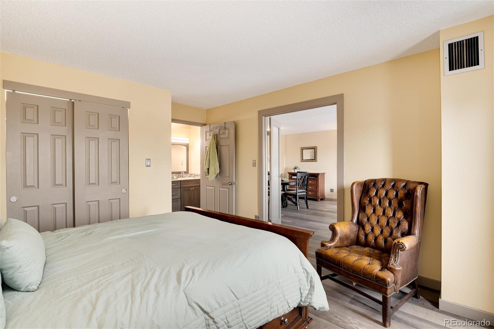 MLS Image #28 for 2880 s locust street 505n,denver, Colorado