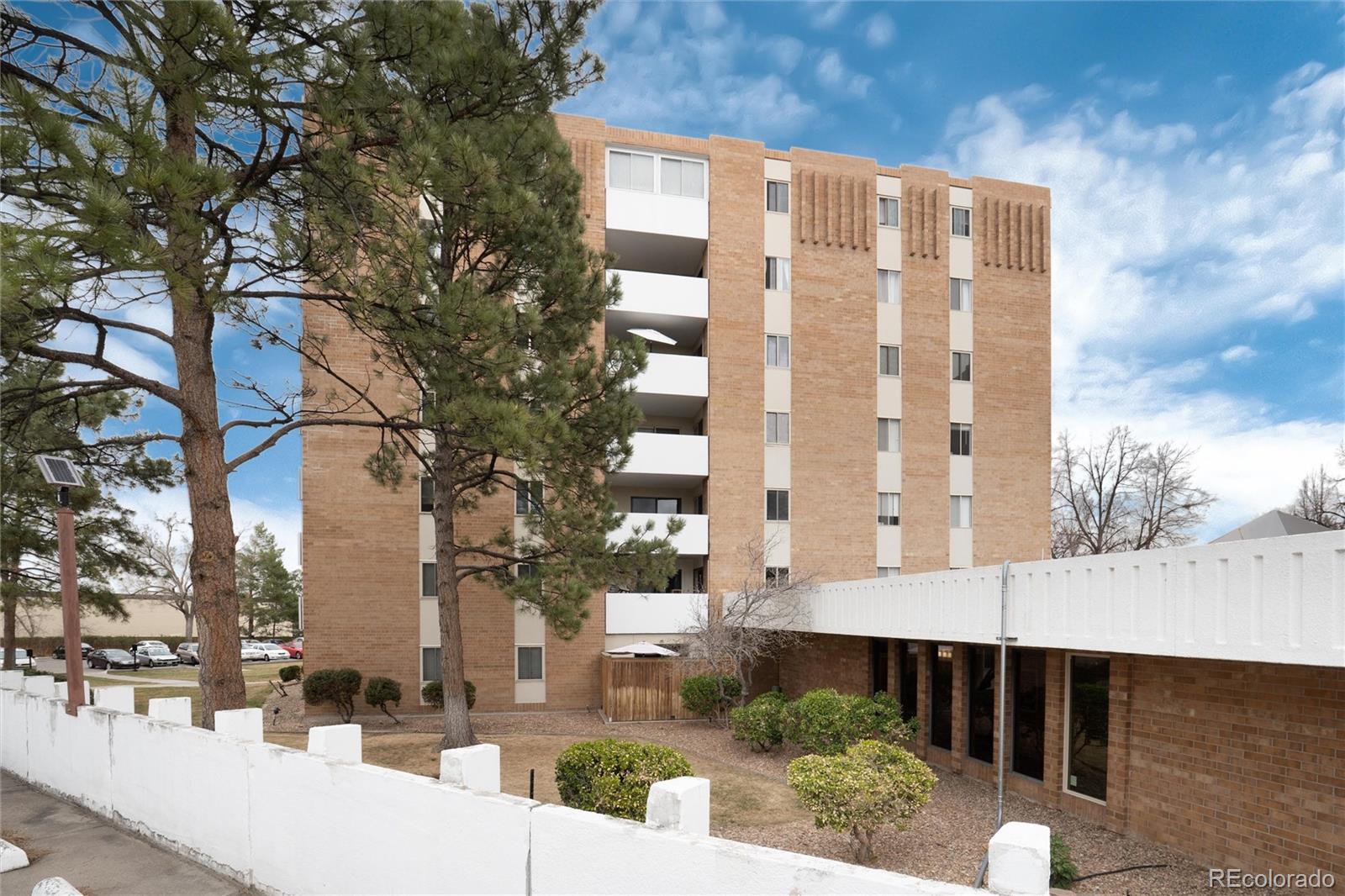 MLS Image #3 for 2880 s locust street 505n,denver, Colorado
