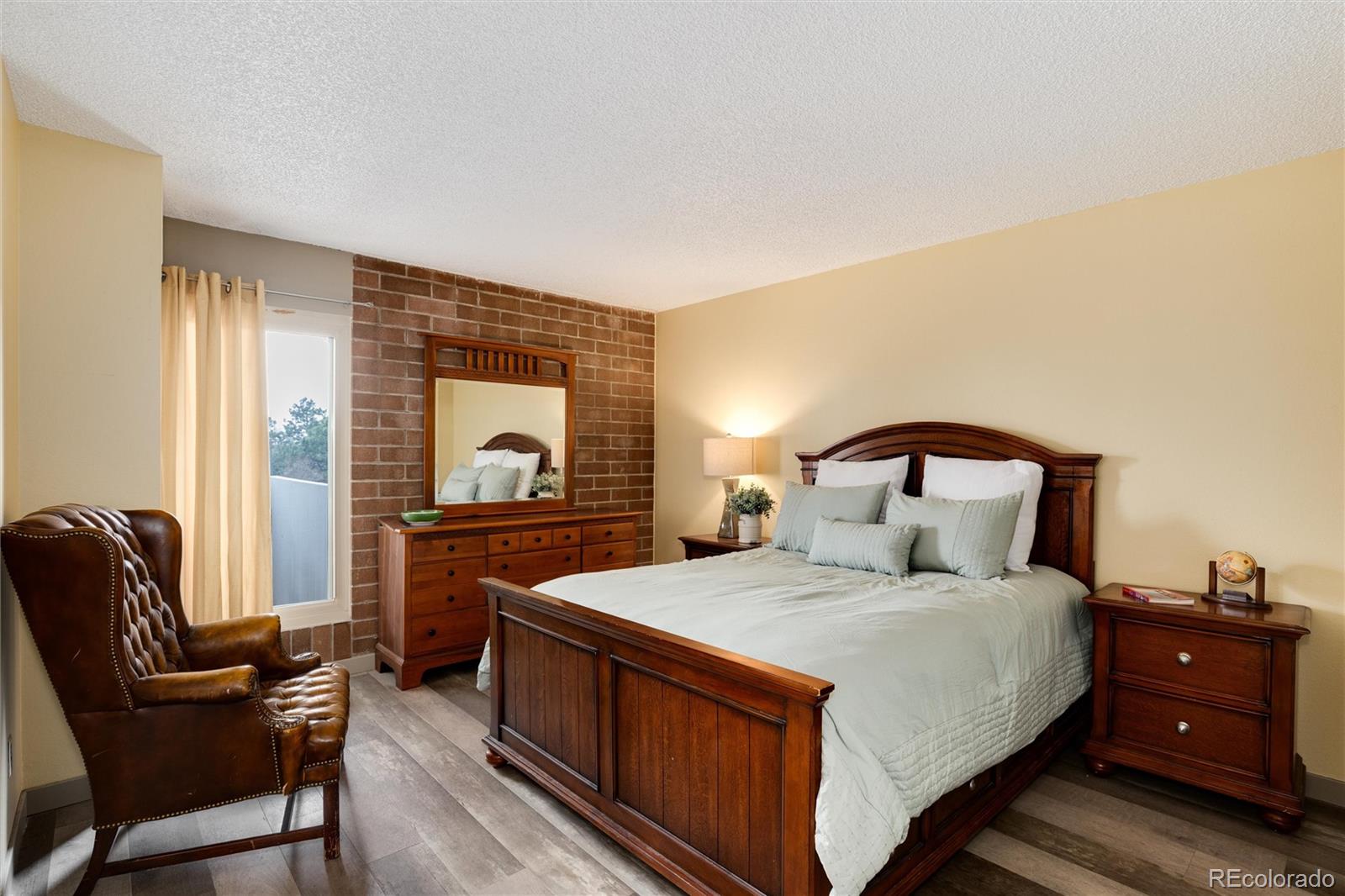 MLS Image #30 for 2880 s locust street 505n,denver, Colorado