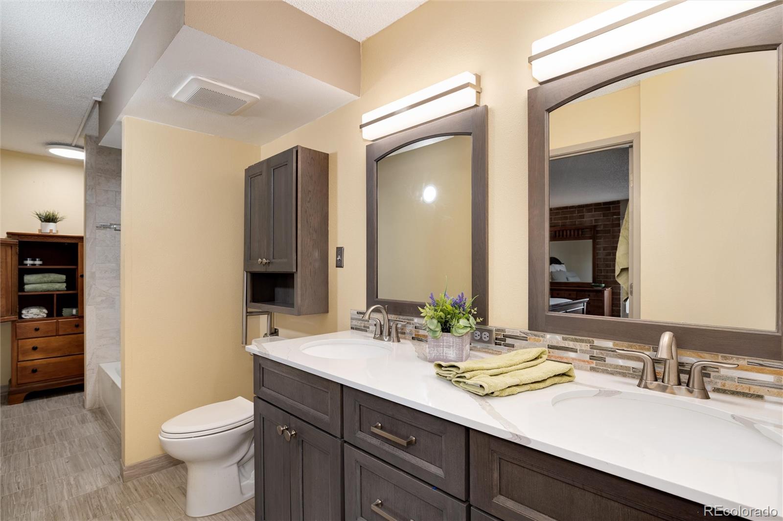 MLS Image #31 for 2880 s locust street 505n,denver, Colorado