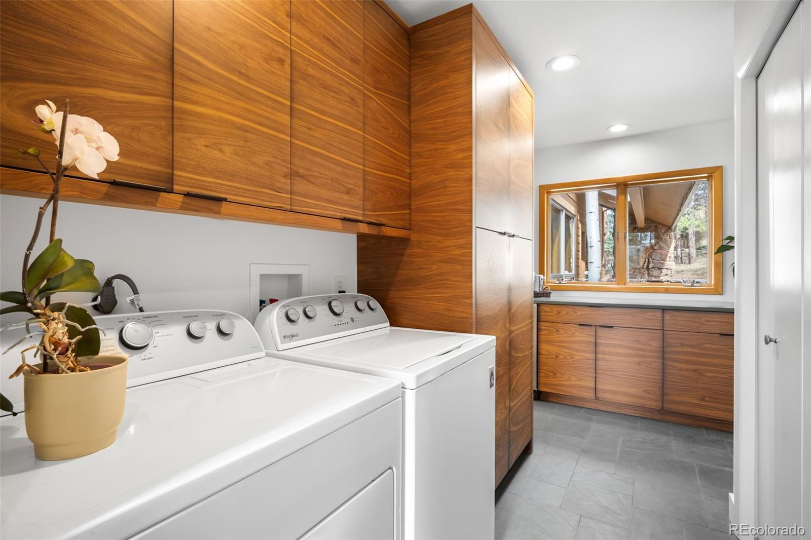 MLS Image #23 for 1943  columbine court,golden, Colorado