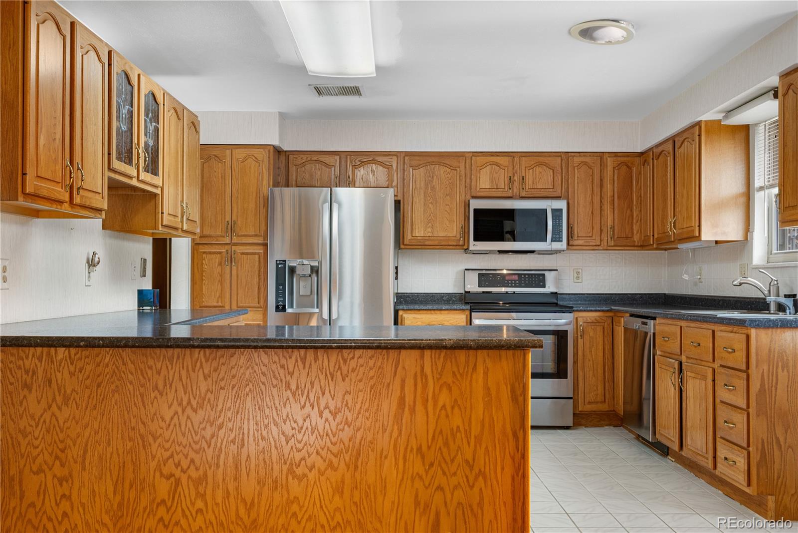 MLS Image #13 for 664  ouray way,aurora, Colorado