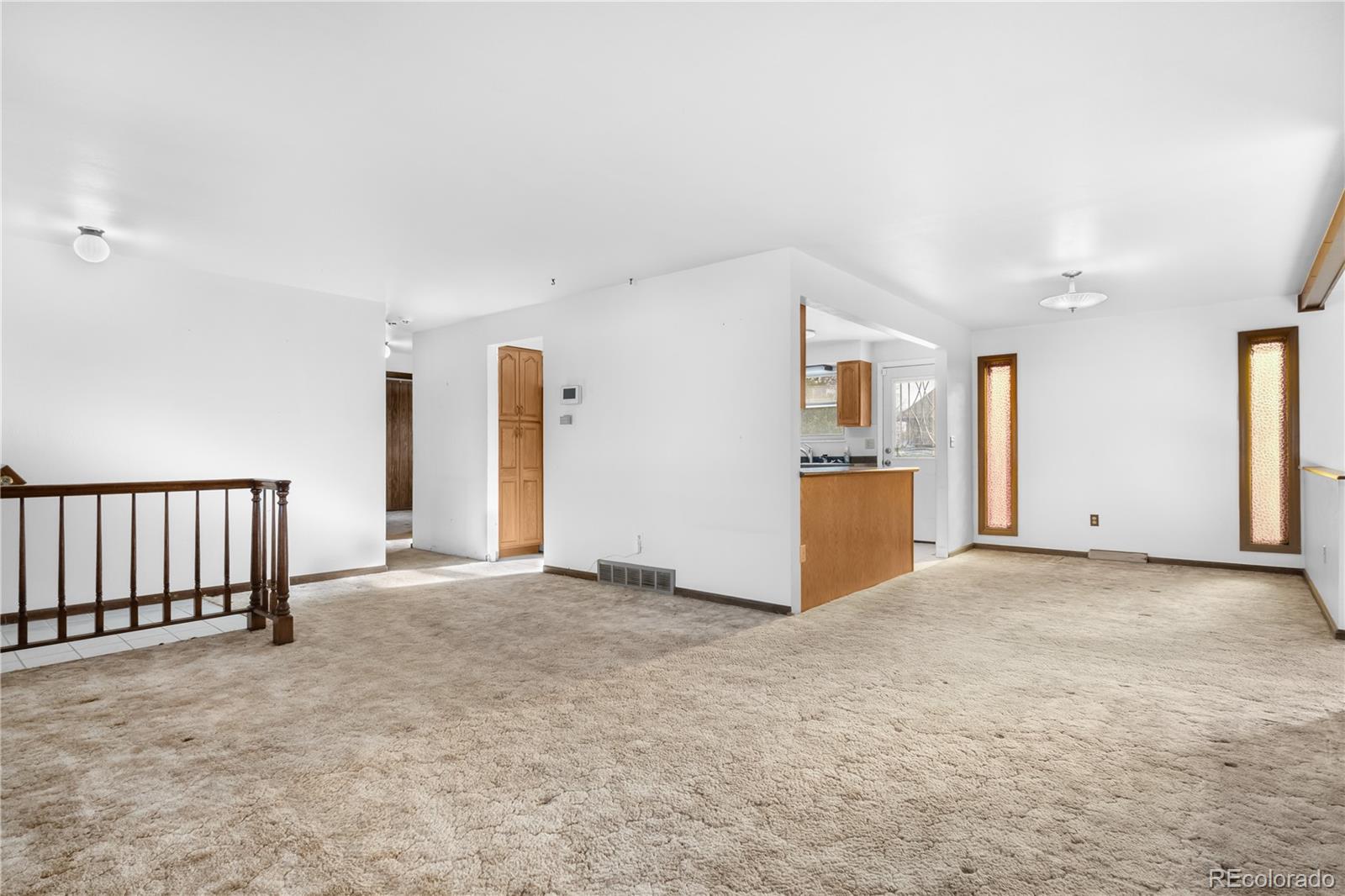 MLS Image #3 for 664  ouray way,aurora, Colorado