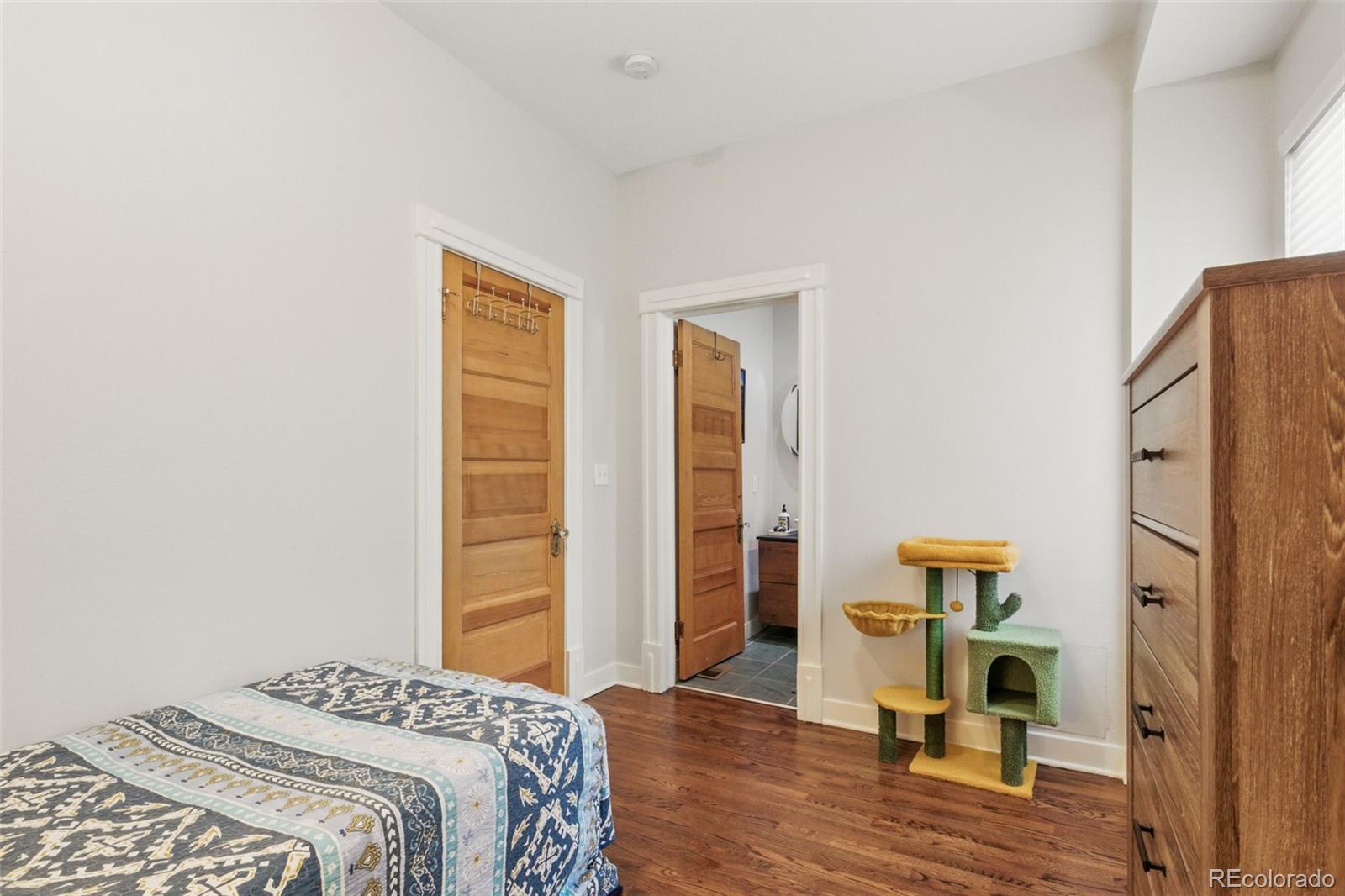 MLS Image #14 for 1686 s logan street,denver, Colorado