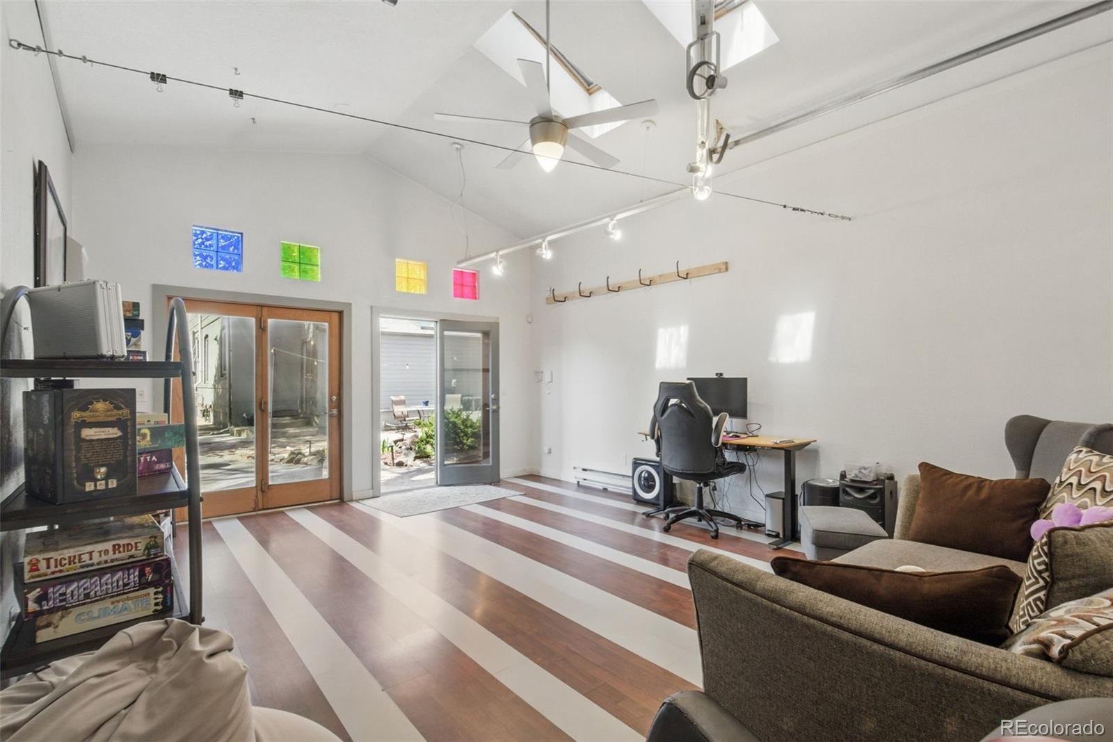 MLS Image #37 for 1686 s logan street,denver, Colorado