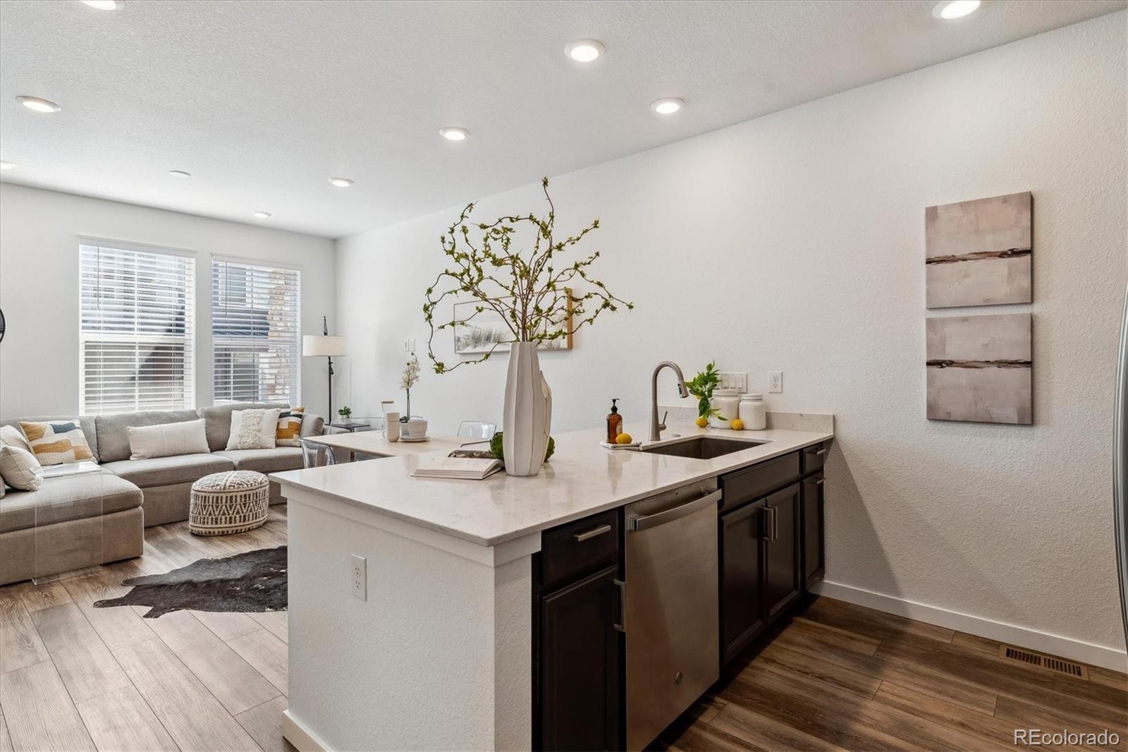 MLS Image #5 for 2036 s vance way,lakewood, Colorado