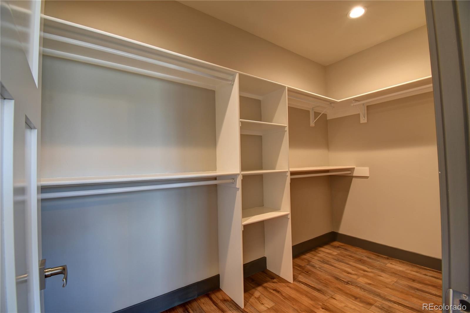 MLS Image #13 for 907  j street,salida, Colorado