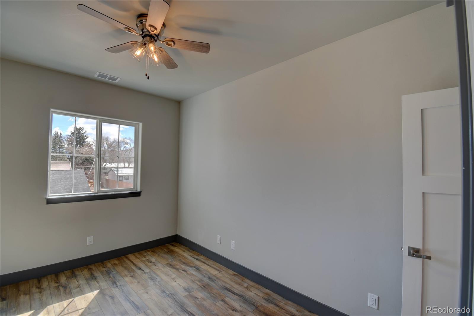 MLS Image #24 for 907  j street,salida, Colorado