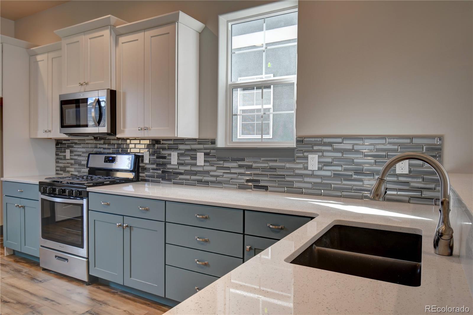 MLS Image #7 for 907  j street,salida, Colorado