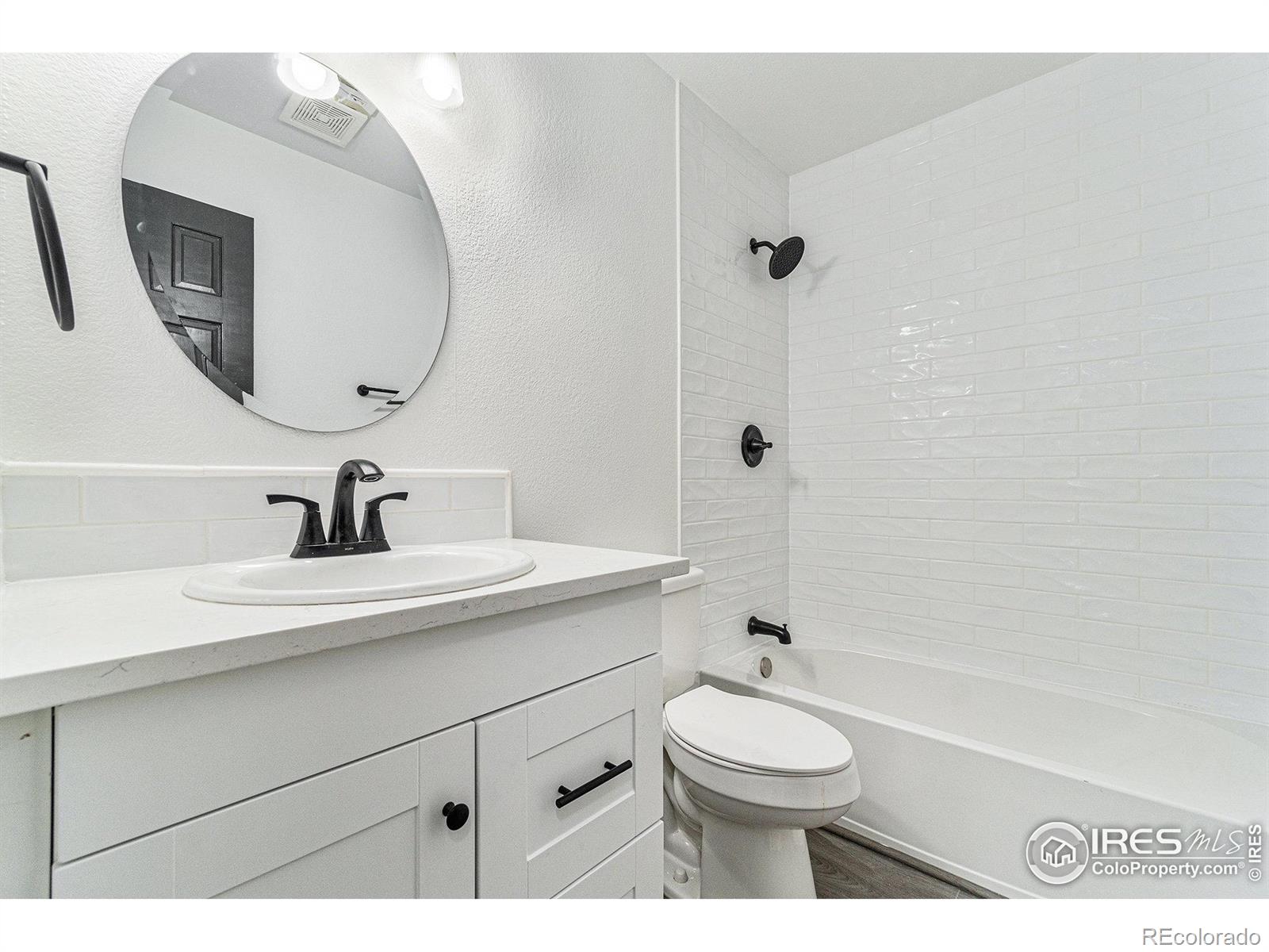 MLS Image #17 for 1101  glacier court,windsor, Colorado