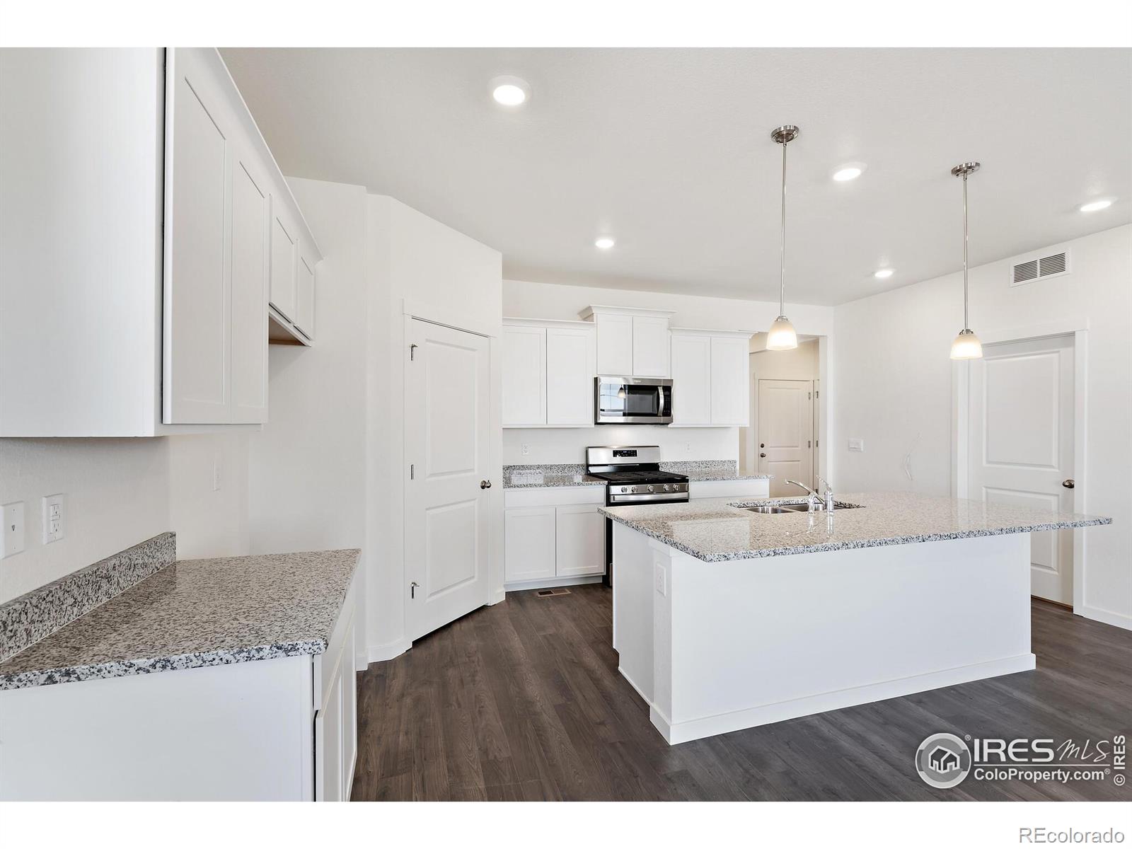 MLS Image #14 for 4859  lynxes way,johnstown, Colorado