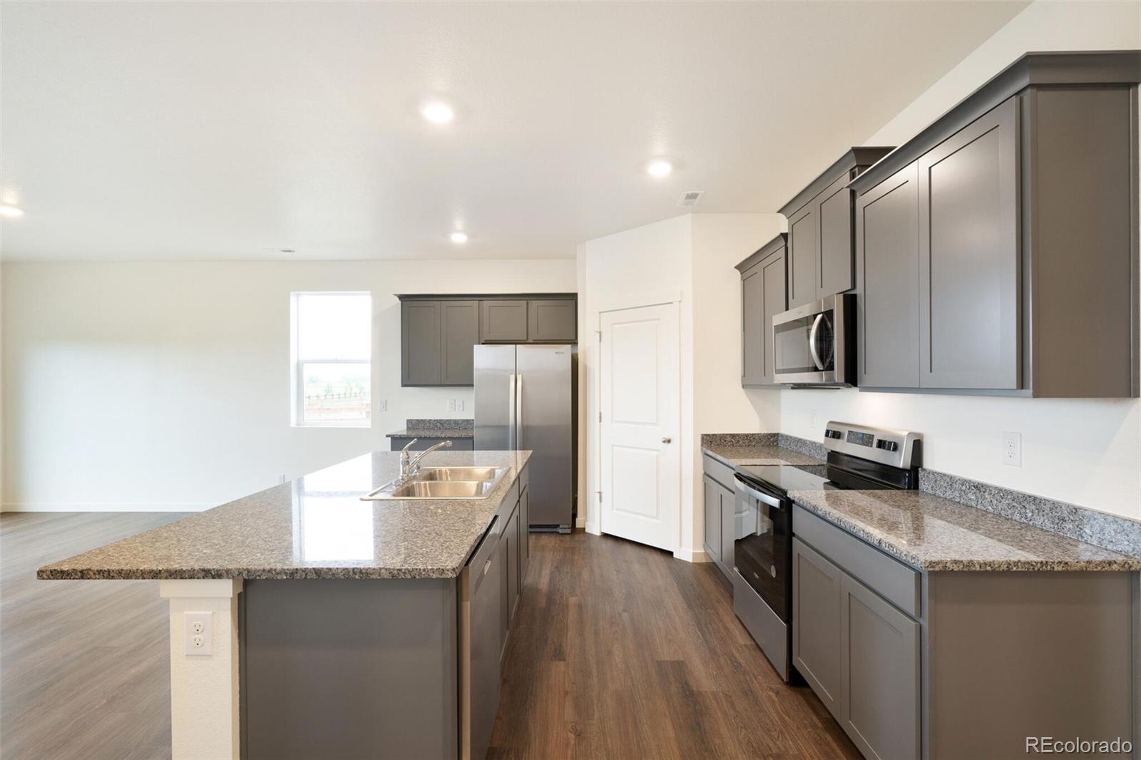 MLS Image #10 for 4769  lynxes way,johnstown, Colorado
