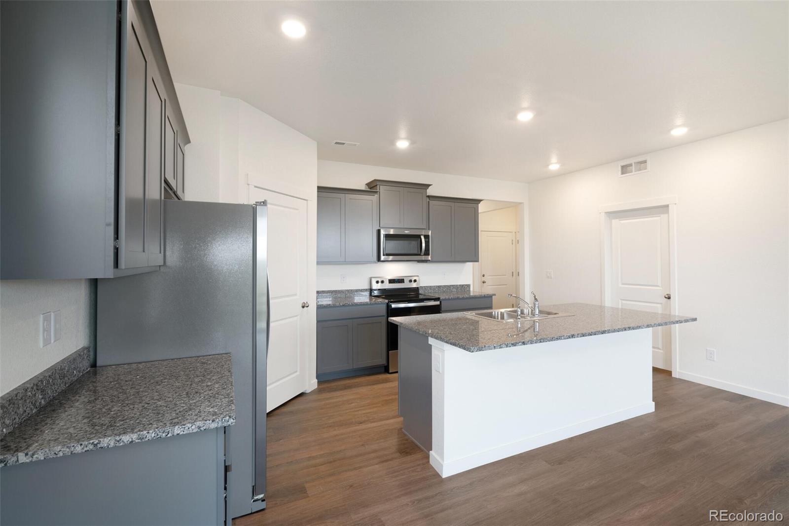MLS Image #13 for 4769  lynxes way,johnstown, Colorado