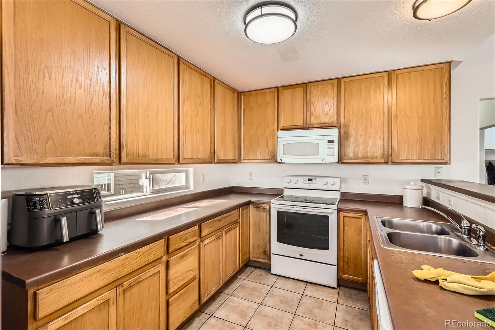 MLS Image #8 for 2116 w 101st circle,thornton, Colorado