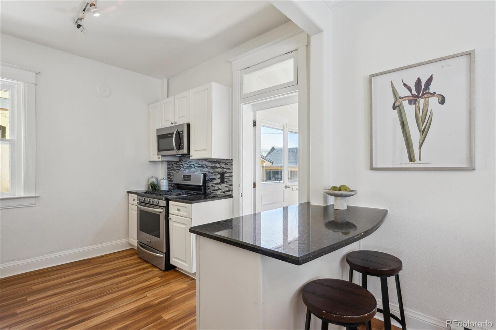 MLS Image #17 for 424 s pennsylvania street,denver, Colorado