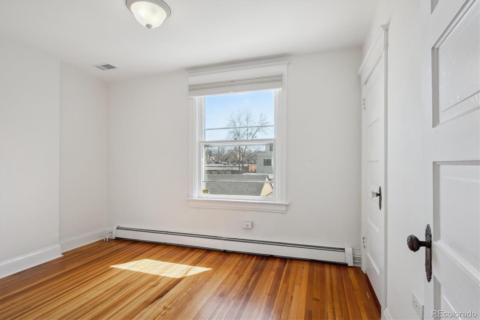 MLS Image #31 for 424 s pennsylvania street,denver, Colorado