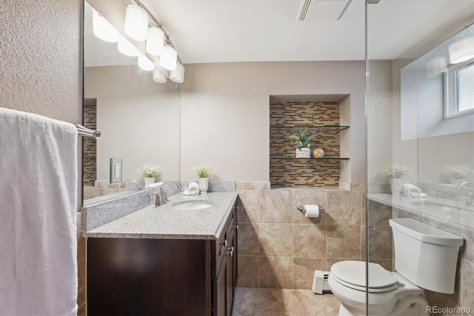 MLS Image #38 for 424 s pennsylvania street,denver, Colorado