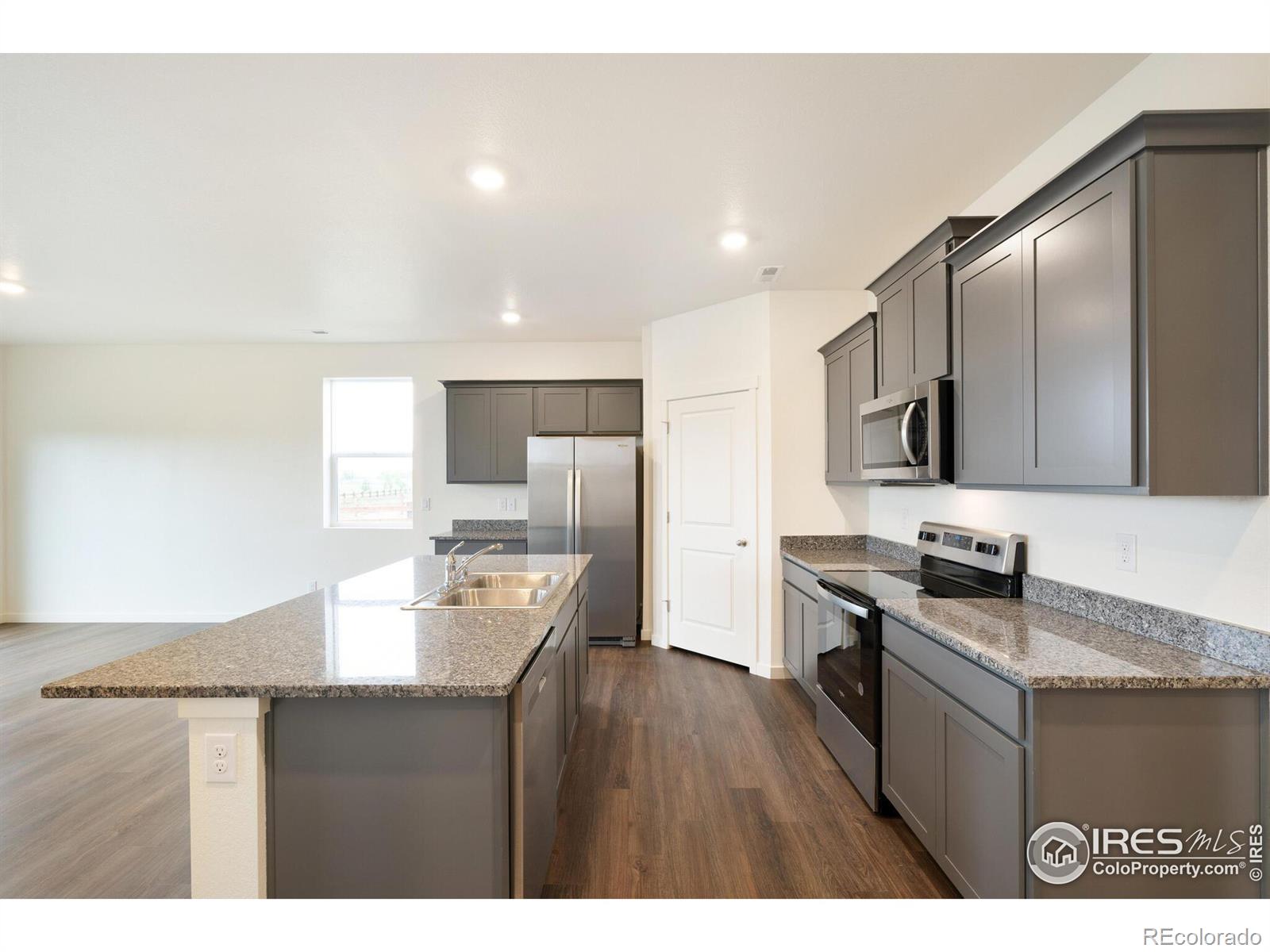 MLS Image #10 for 4769  lynxes way,johnstown, Colorado