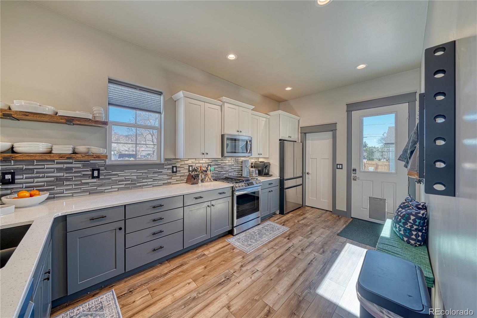 MLS Image #14 for 901  j street,salida, Colorado
