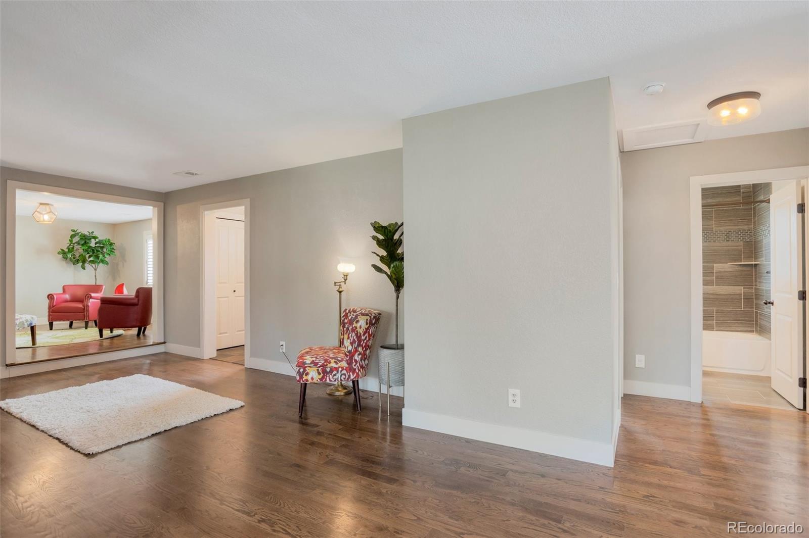 MLS Image #13 for 6528 s louthan street,littleton, Colorado
