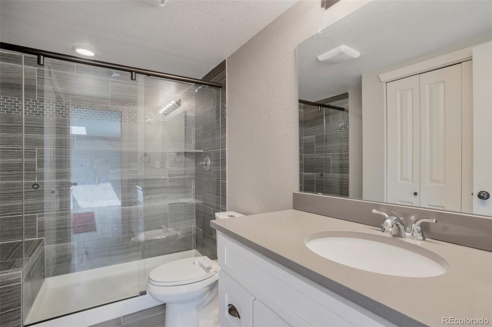 MLS Image #20 for 6528 s louthan street,littleton, Colorado