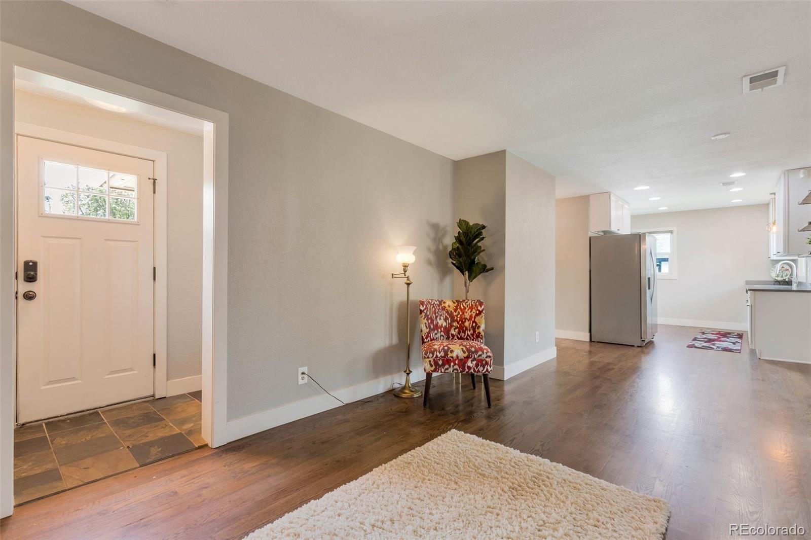 MLS Image #6 for 6528 s louthan street,littleton, Colorado