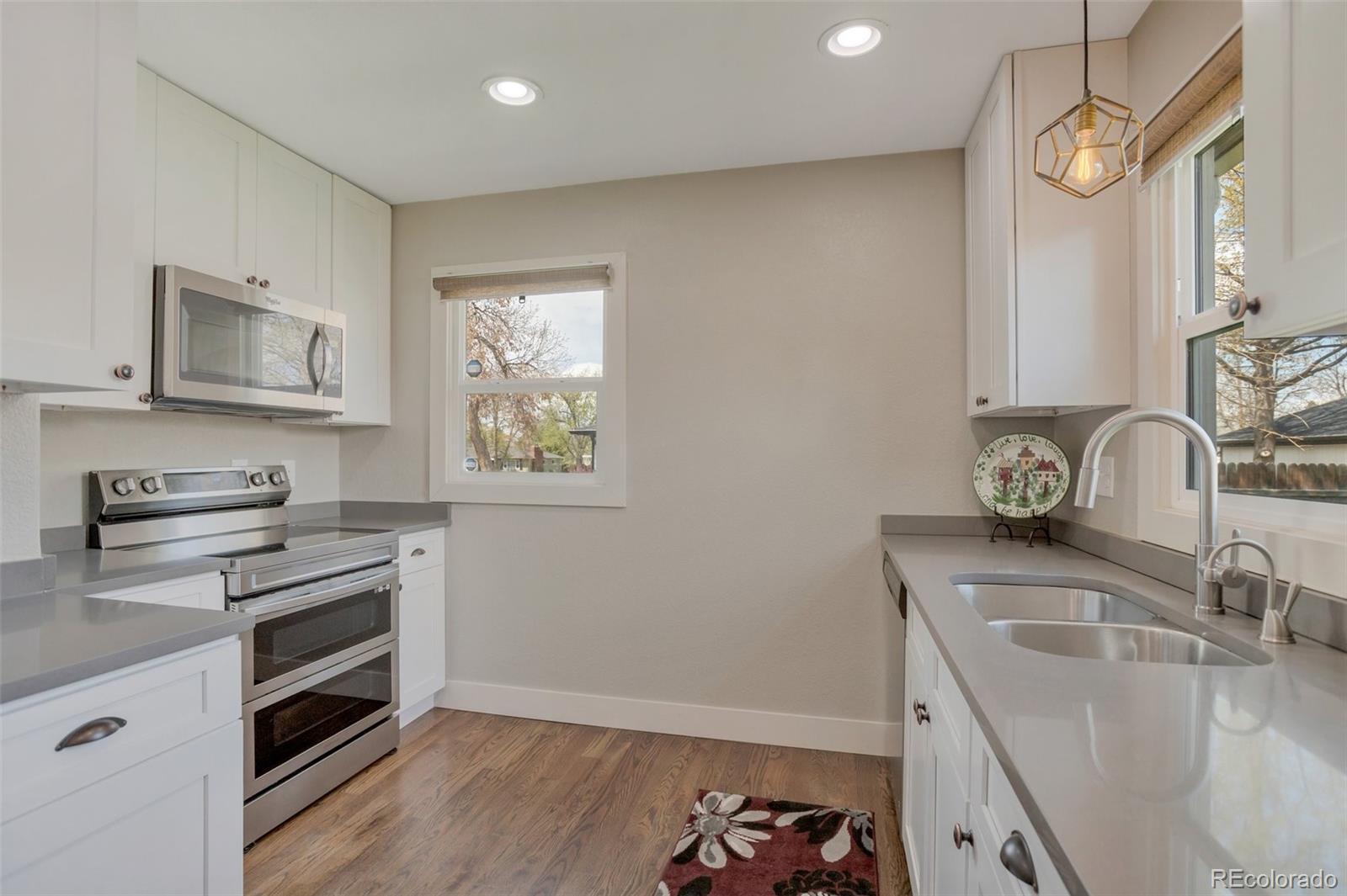 MLS Image #8 for 6528 s louthan street,littleton, Colorado