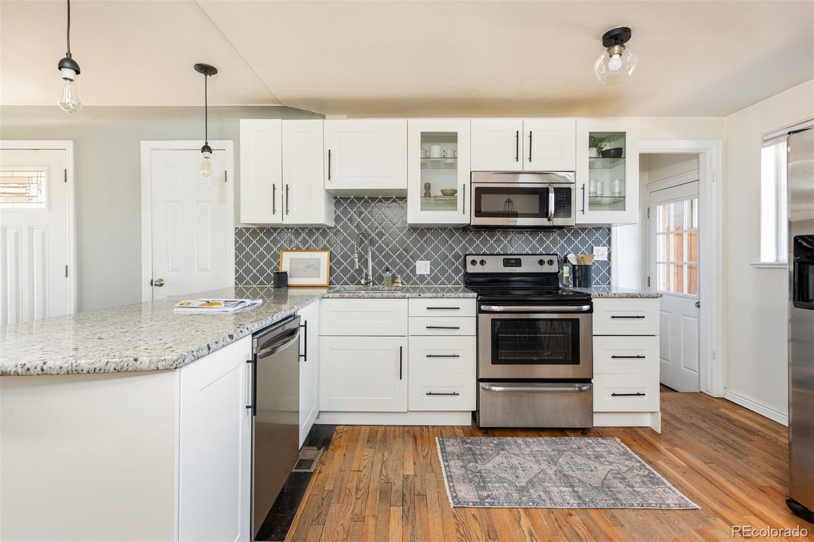 MLS Image #4 for 3216 n saint paul street,denver, Colorado