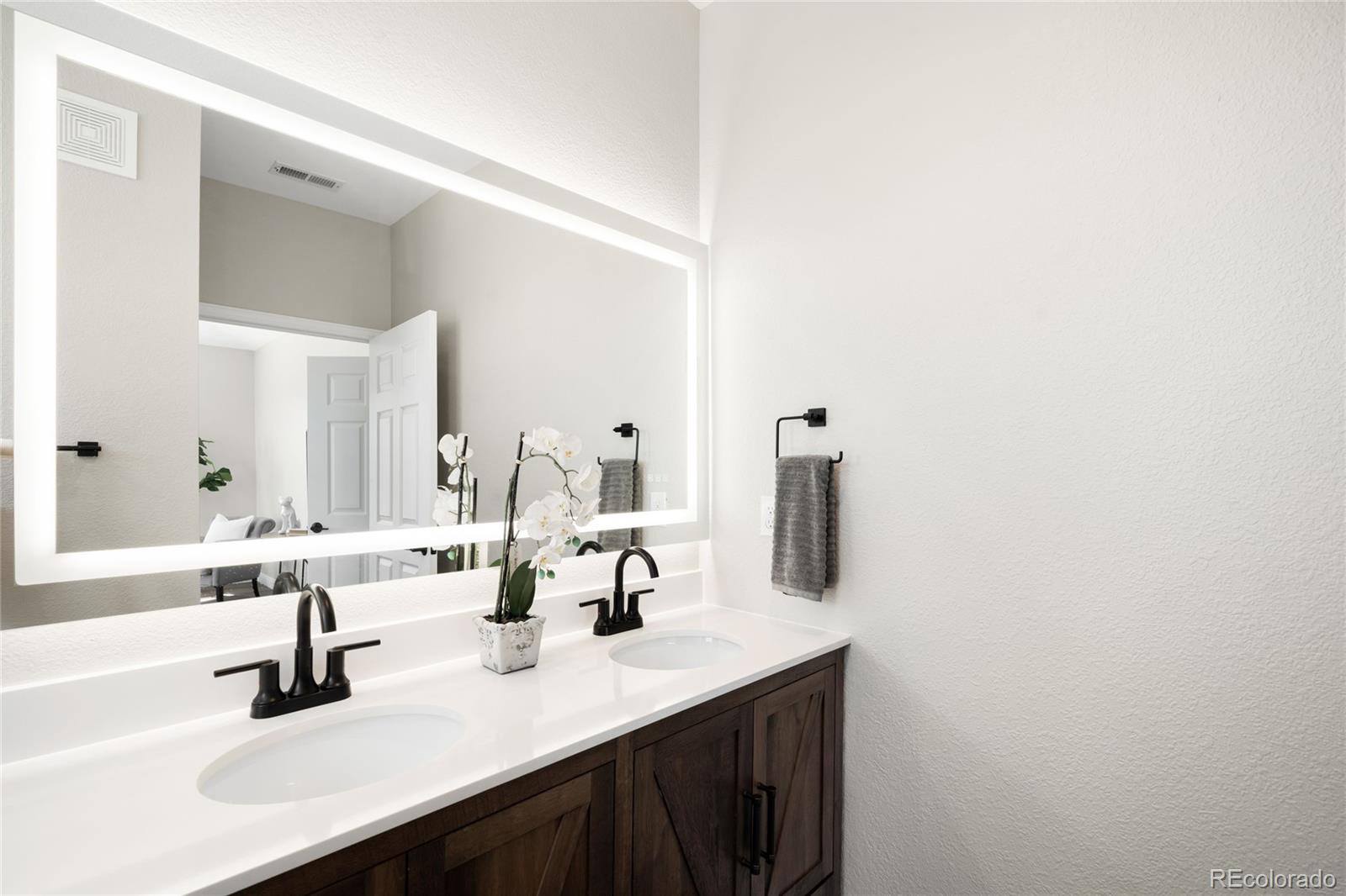 MLS Image #18 for 14353 e 1st drive,aurora, Colorado