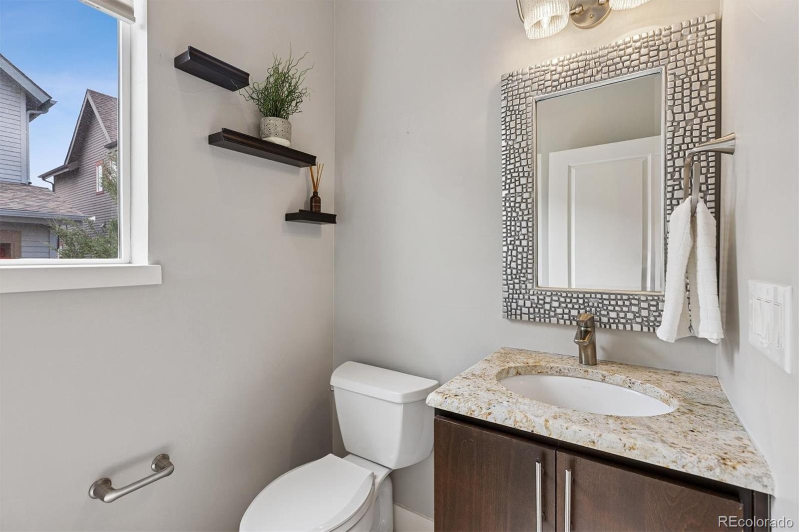 MLS Image #19 for 6631  alan drive,denver, Colorado