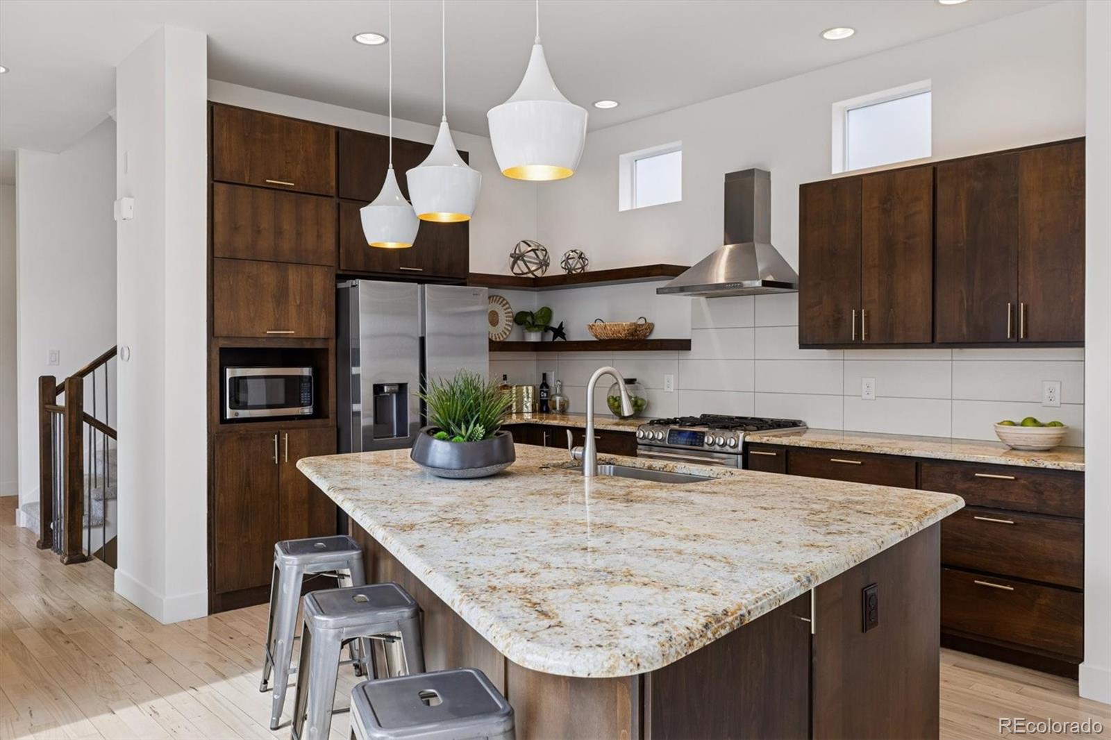 MLS Image #3 for 6631  alan drive,denver, Colorado