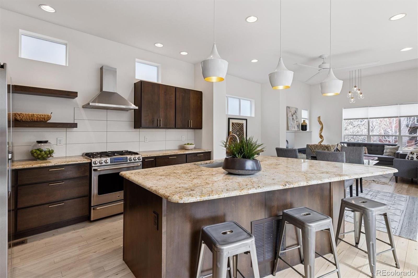 MLS Image #5 for 6631  alan drive,denver, Colorado