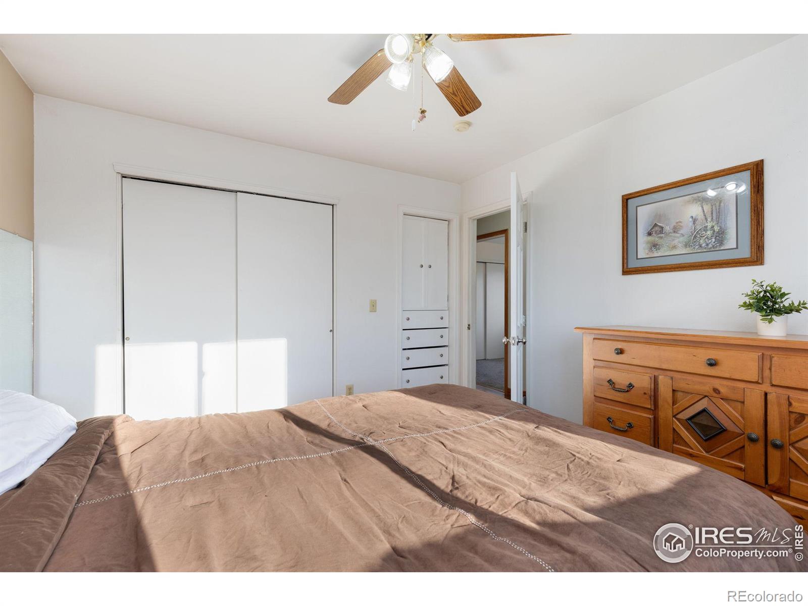 MLS Image #15 for 721  sage place,berthoud, Colorado