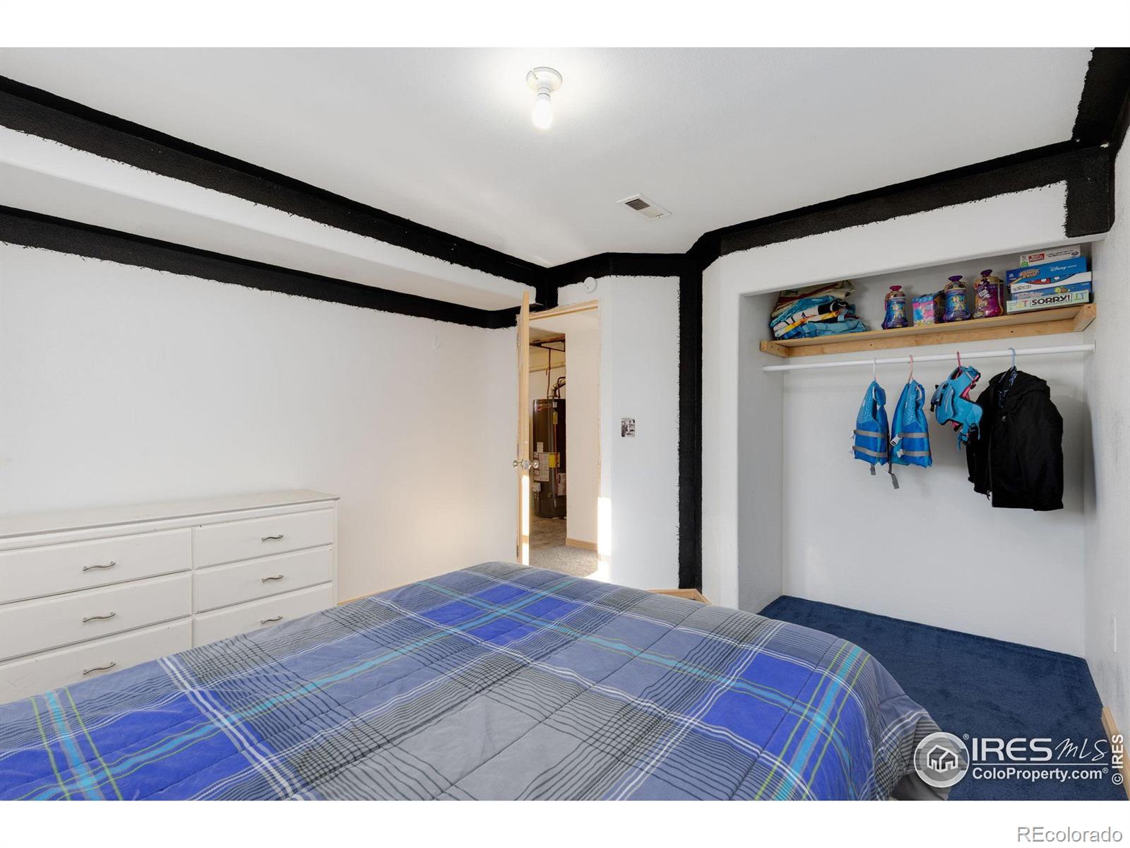 MLS Image #26 for 721  sage place,berthoud, Colorado