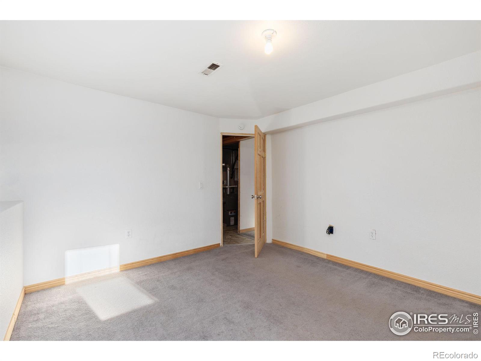 MLS Image #30 for 721  sage place,berthoud, Colorado