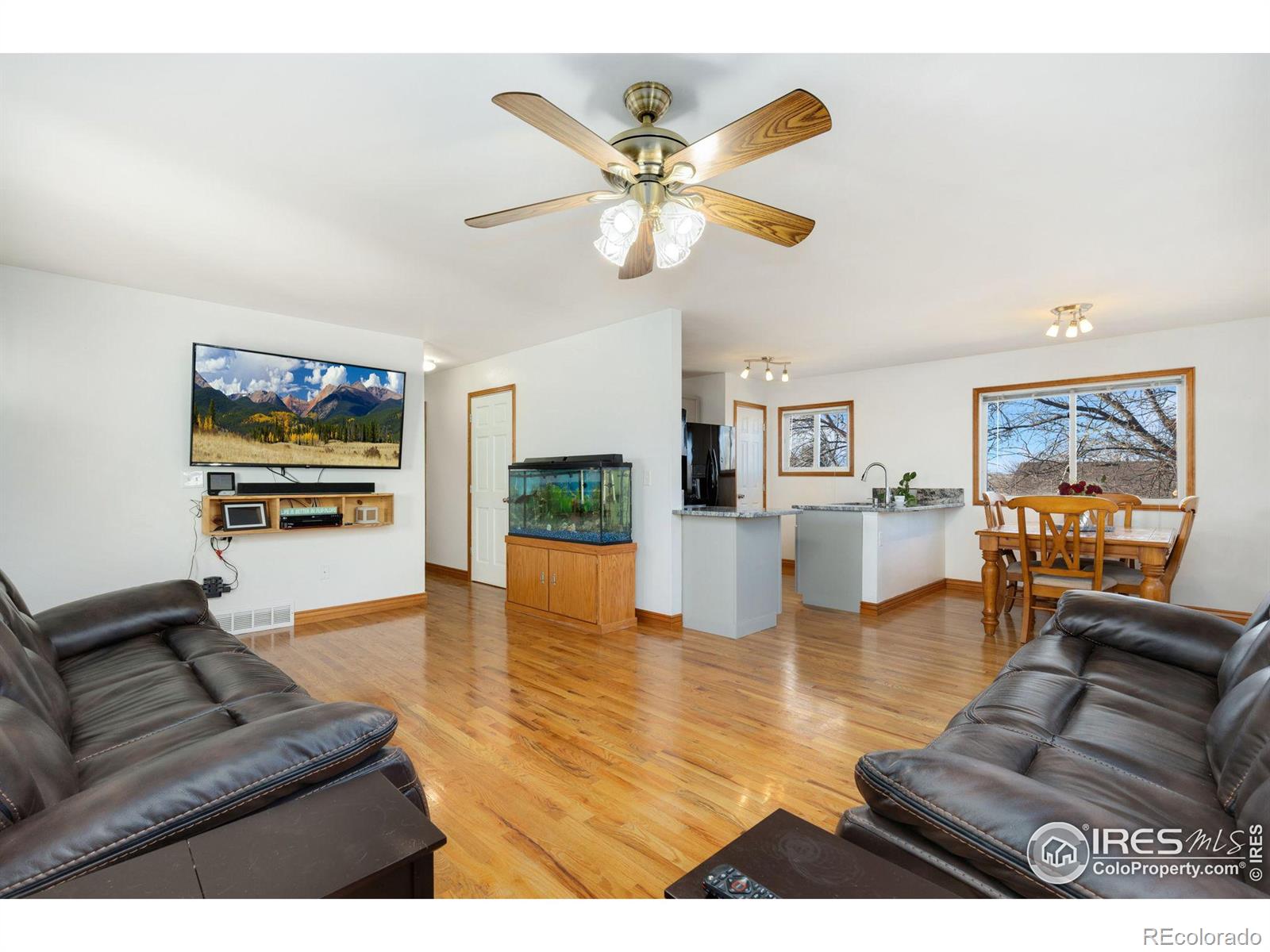 MLS Image #5 for 721  sage place,berthoud, Colorado