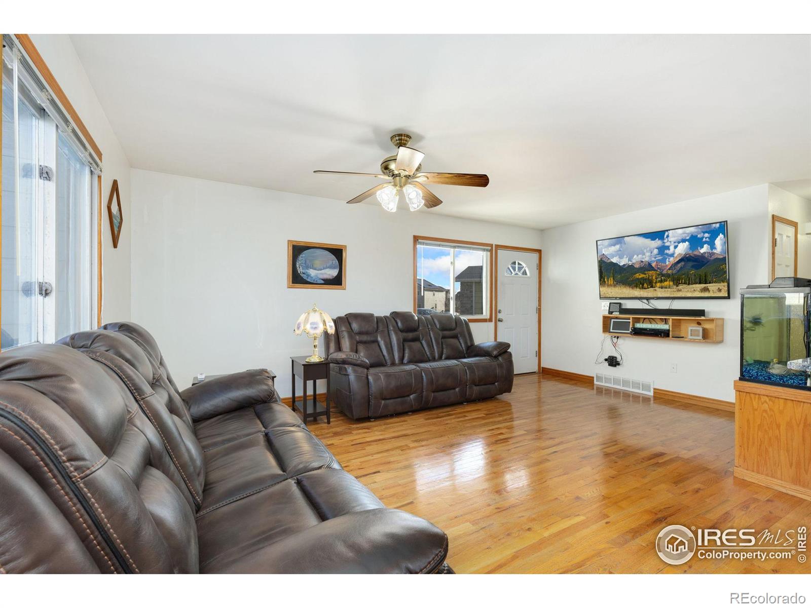 MLS Image #6 for 721  sage place,berthoud, Colorado