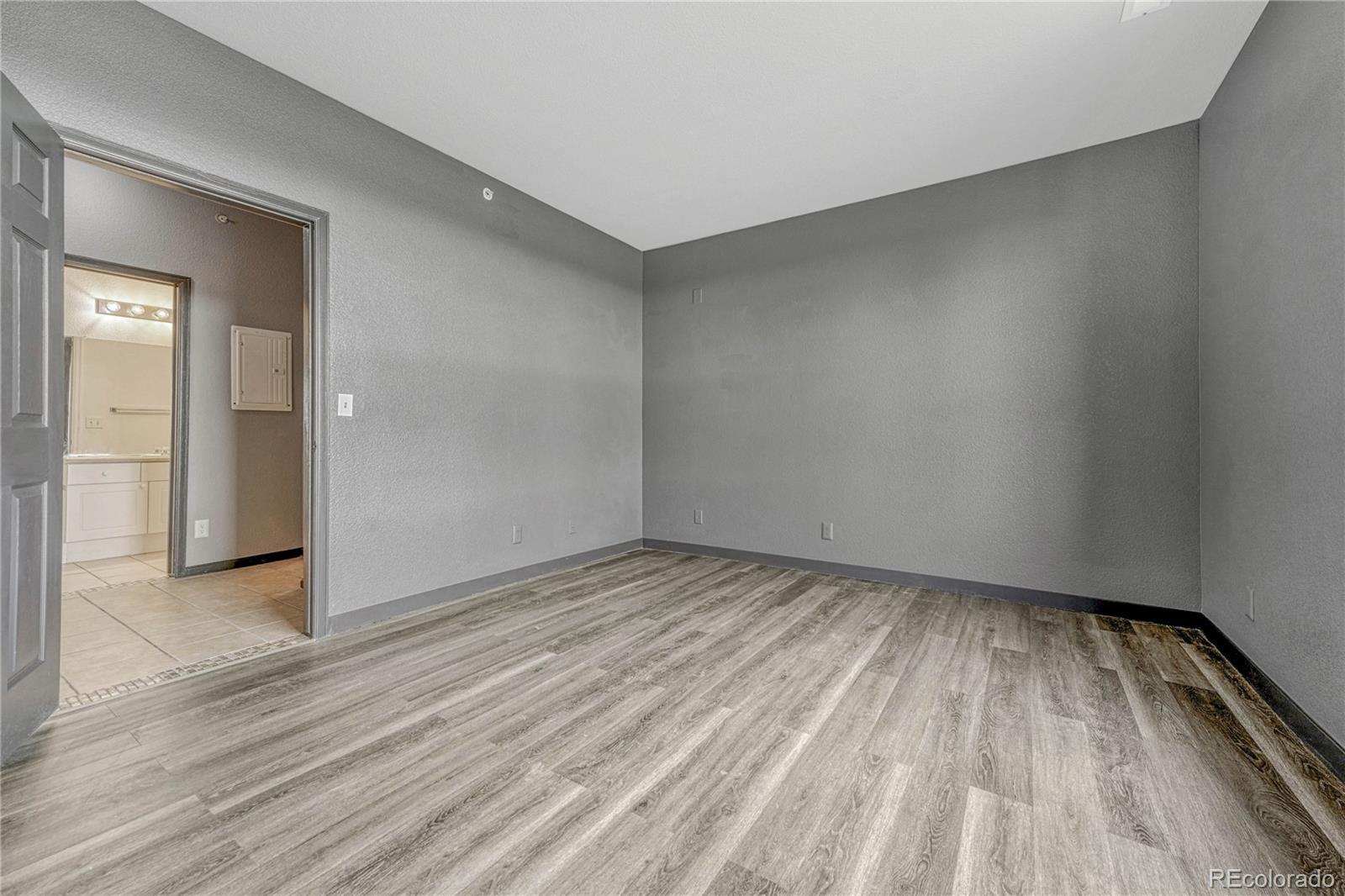 MLS Image #16 for 14333 e 1st drive,aurora, Colorado
