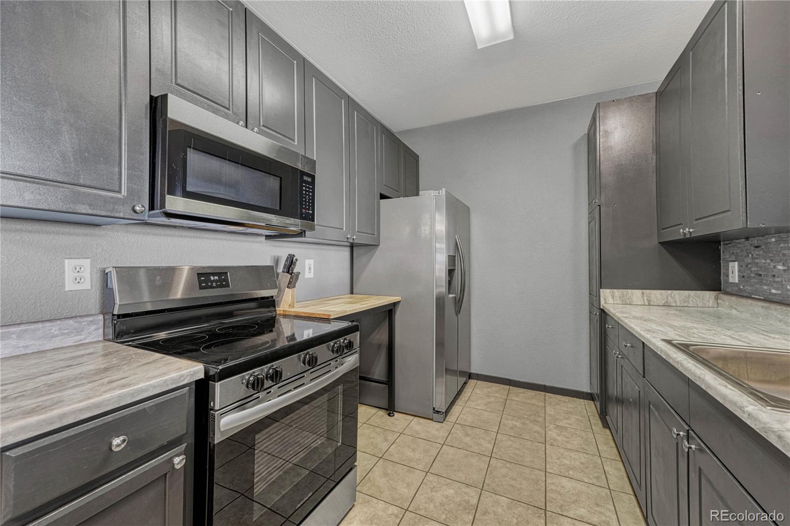 MLS Image #6 for 14333 e 1st drive,aurora, Colorado