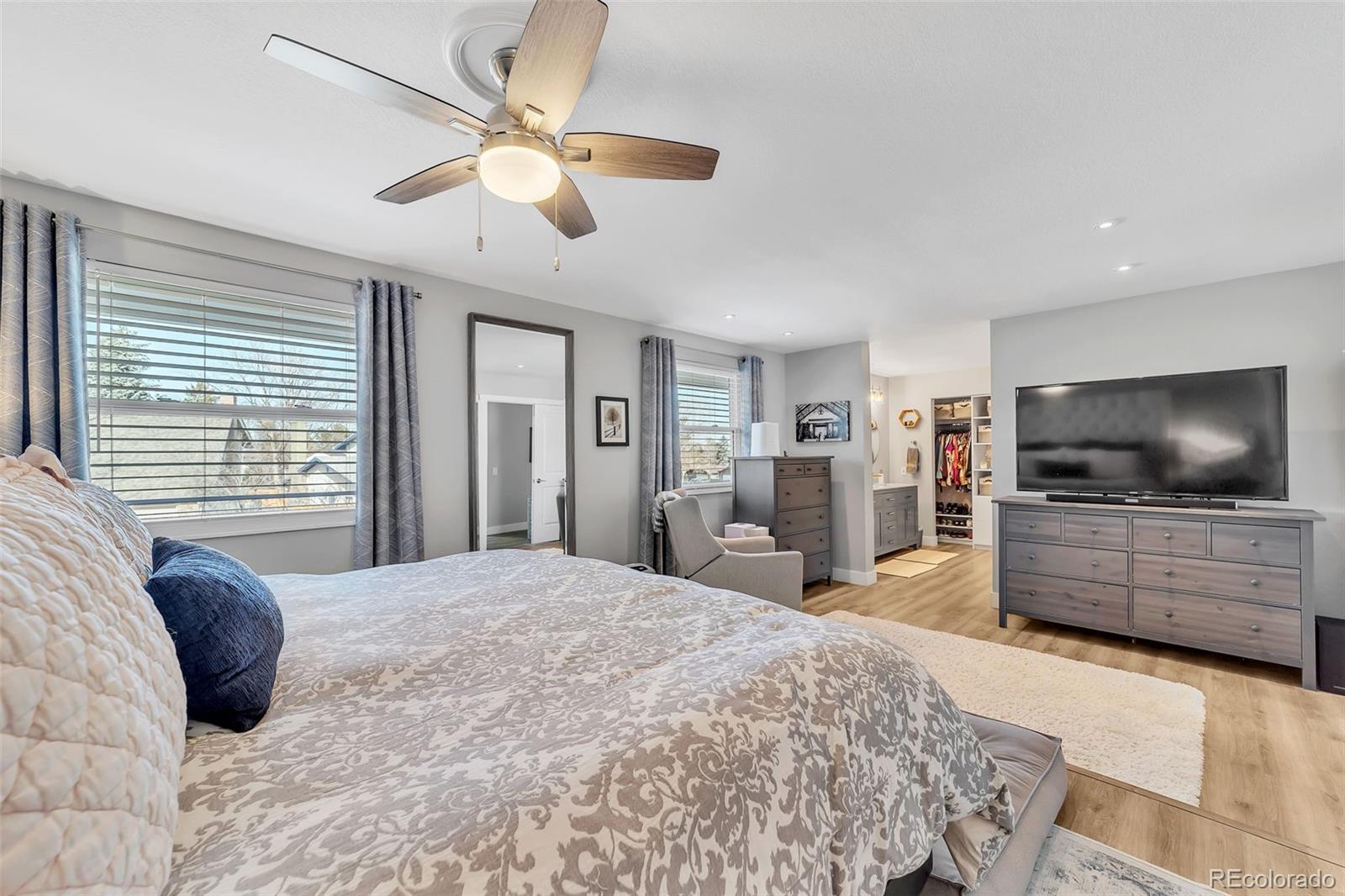 MLS Image #20 for 15592 e kenyon avenue,aurora, Colorado