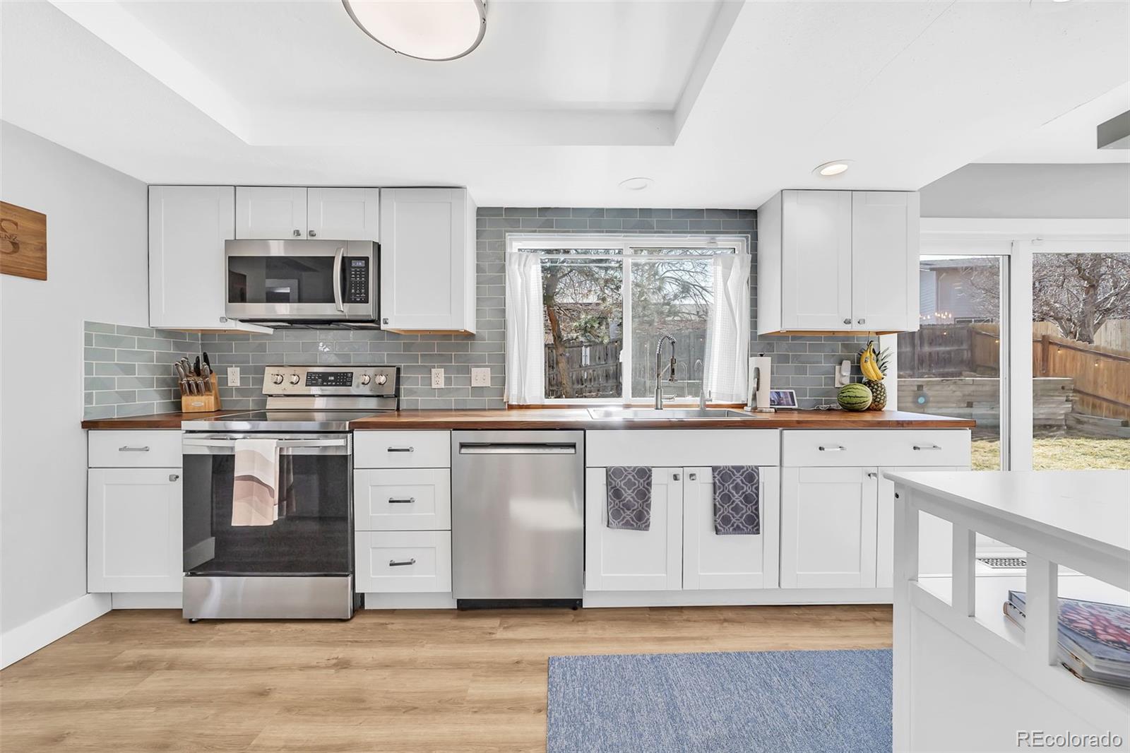 MLS Image #6 for 15592 e kenyon avenue,aurora, Colorado